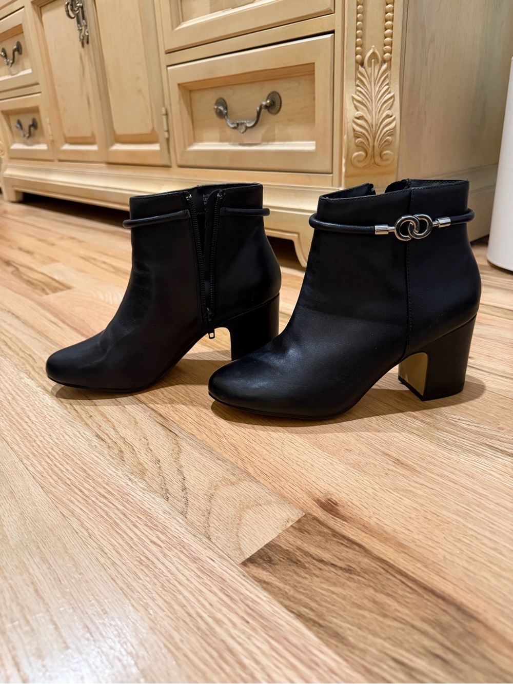 Bella-Vita Black Women's Ankle Boot with Decorative Buckle